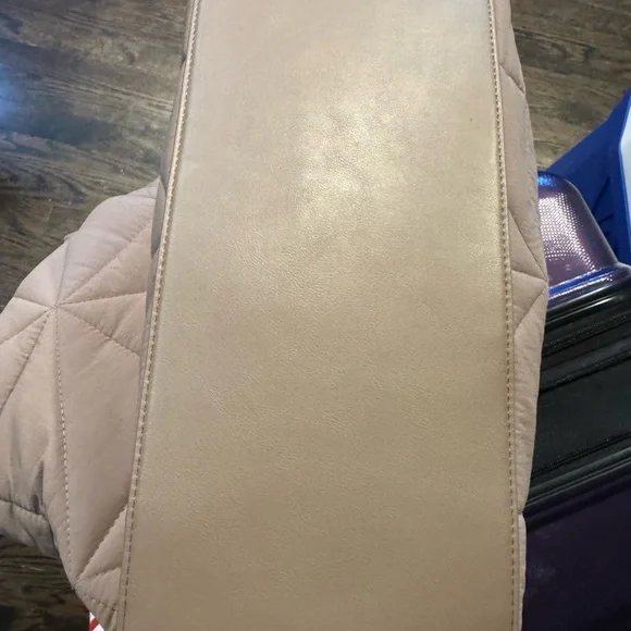 Target Quilted Beige Kate Tote Bag - Picture 13 of 15